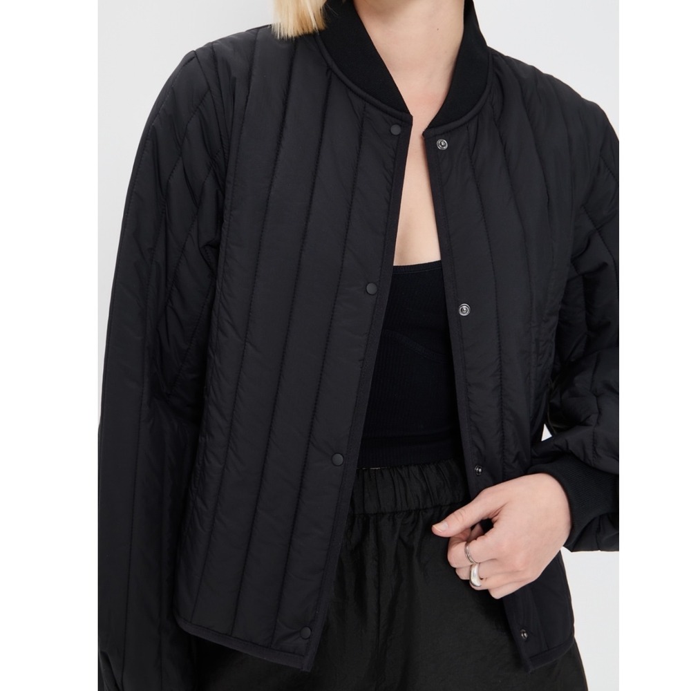RAINS Banja Liner Bomber Jacket Black Quilted Padded Snap Front Women's Size M - Picture 2 of 10